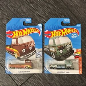 Hot Wheels Volkswagen T2 Pickup Set of 2 with shelf wear